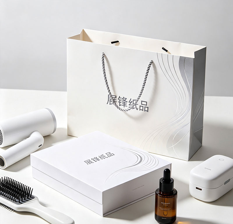 广州从化化妆品（250白卡纸手提袋）定制｜展锋纸品，为从化区化妆品企业提供纸袋礼品袋定制解决方案